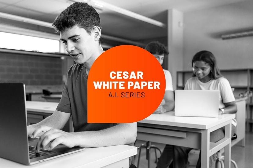 ia series Imagem em preto e branco de estudantes universitários usando laptops, com um destaque laranja sobreposto indicando um white paper da Cesar sobre inteligência artificial.